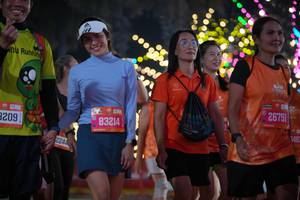 BIB: 3209, 2244, 83214, 500, 26751, 483
                            <button type="button" onclick="openModal(21501455)" class="btn btn-primary btn-sm float-right btn-popup" data-toggle="modal" data-target=".modal-high-quality">
                        <i class="fas fa-shopping-cart"></i> Add to Cart
                    </button>
                                            <button type="button" onclick="isThisMe(21501455, true)" class="btn btn-success btn-sm float-right btn-popup btn-isme hidden" data-toggle="tooltip" data-placement="bottom" title="นี่คือรูปของคุณใช่ไหม คลิกที่นี่เพื่อเอาเข้าอัลบั้ม">
                        <i class="fas fa-plus"></i> Add to album
                    </button>
                    <button type="button" onclick="isThisMe(21501455, false)" class="btn btn-warning btn-sm float-right btn-popup btn-isnotme hidden">
                        <i class="fas fa-ban"></i> Remove from album
                    </button>